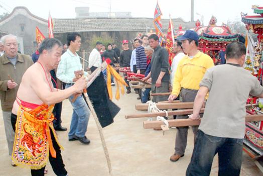2010-02-27烈嶼青岐楊厝掛香熱鬧滾滾