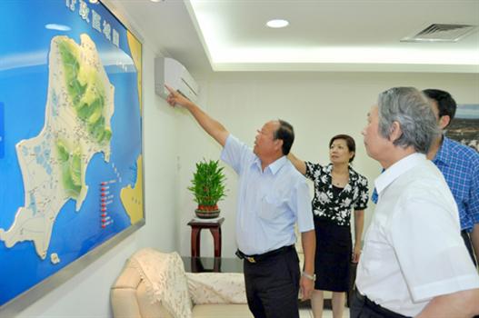 20100821-中選會主委賴浩敏訪視烈嶼