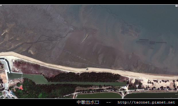 中墩出水口_01.jpg